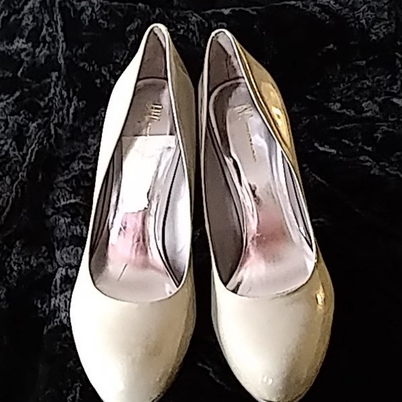 4 in - Picture 1 of 4